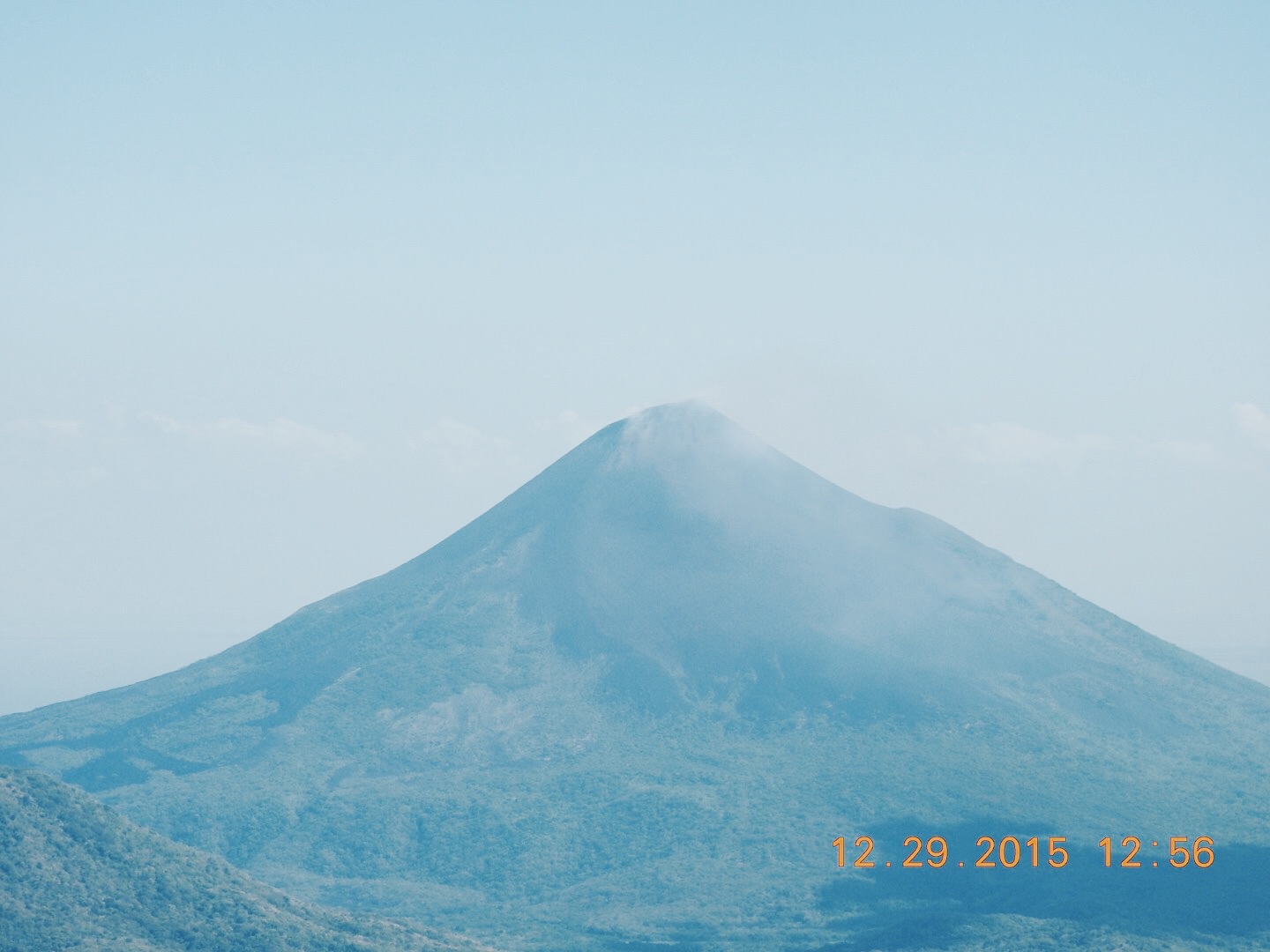 Hiking El Hoyo Volcano